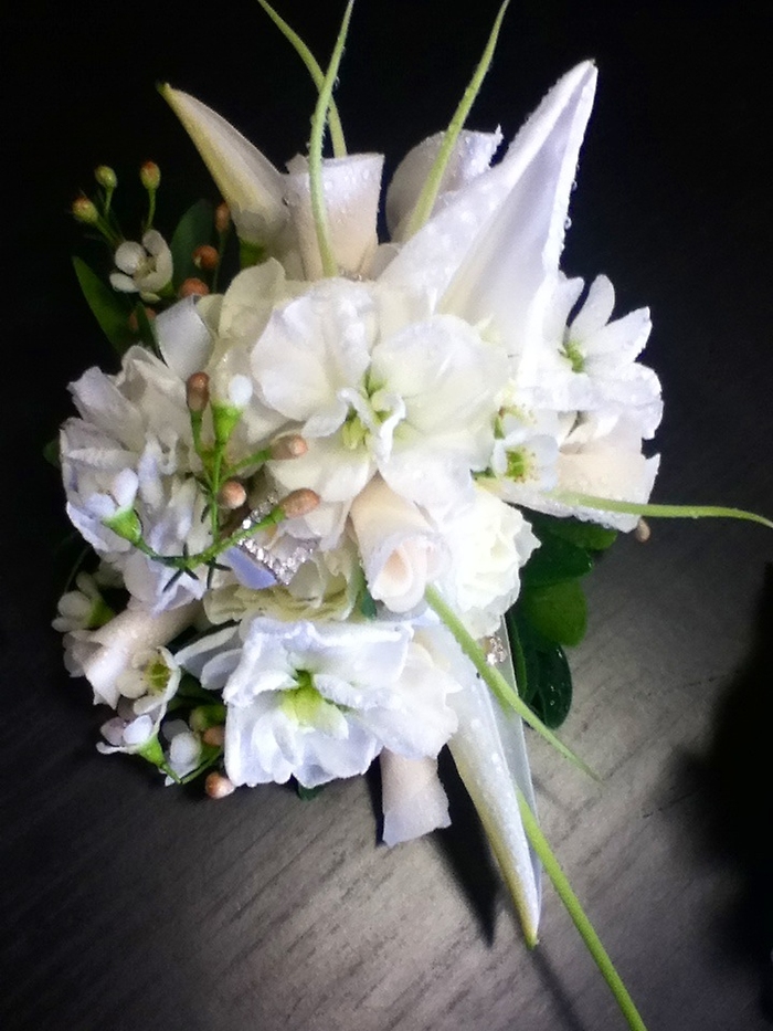 Purity Corsage